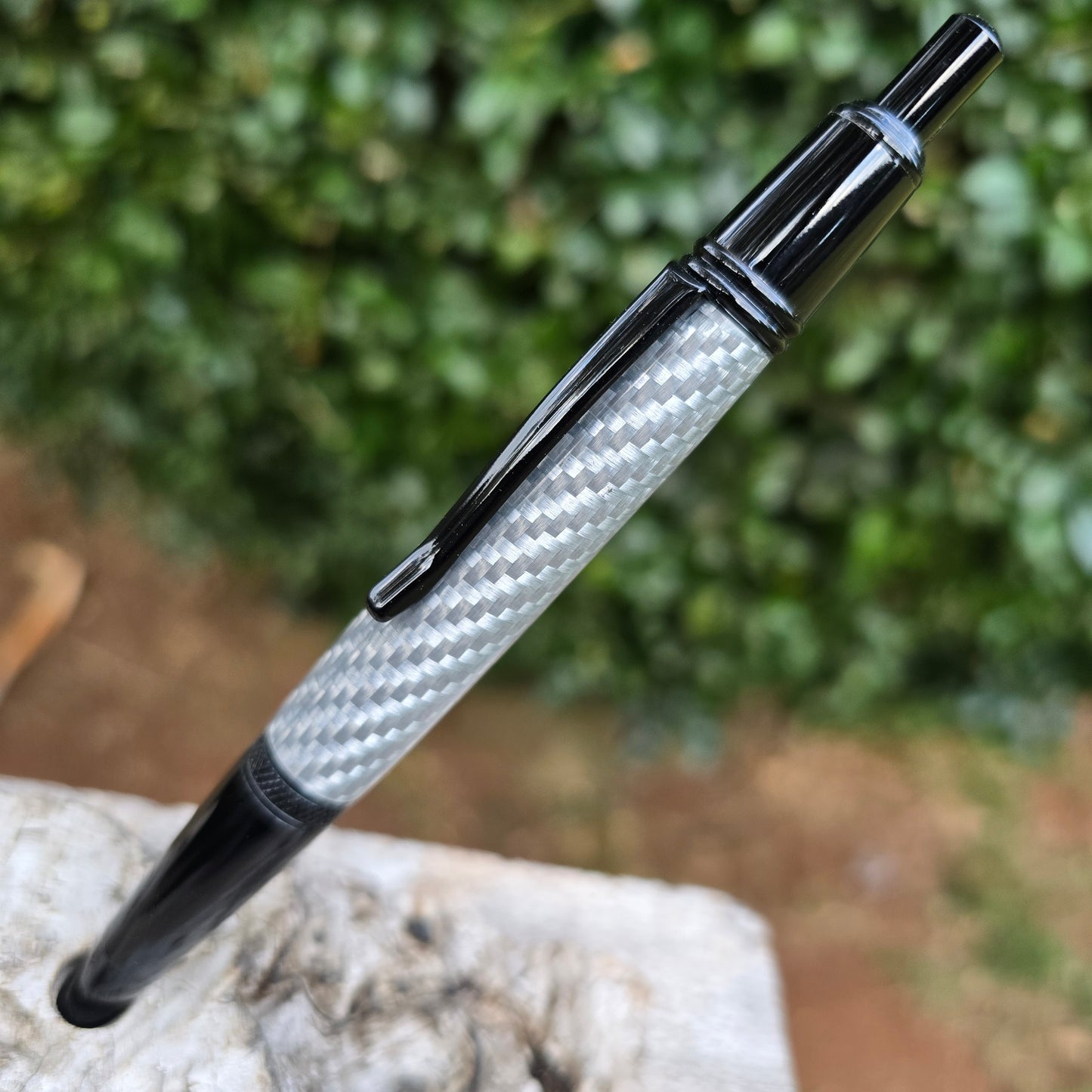 Silver Carbon Fiber Sierra Click Pen with Black Trim