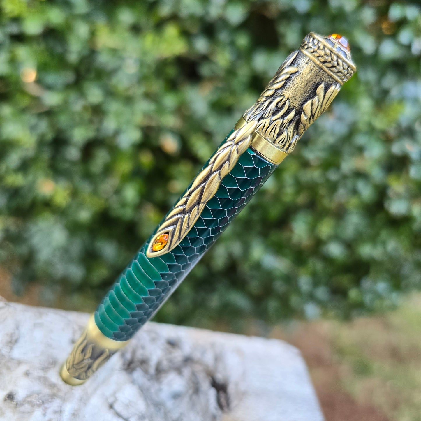 Green Aluminium Honeycomb Phoenix Rising Style Twist Pen with Antique Brass Trim