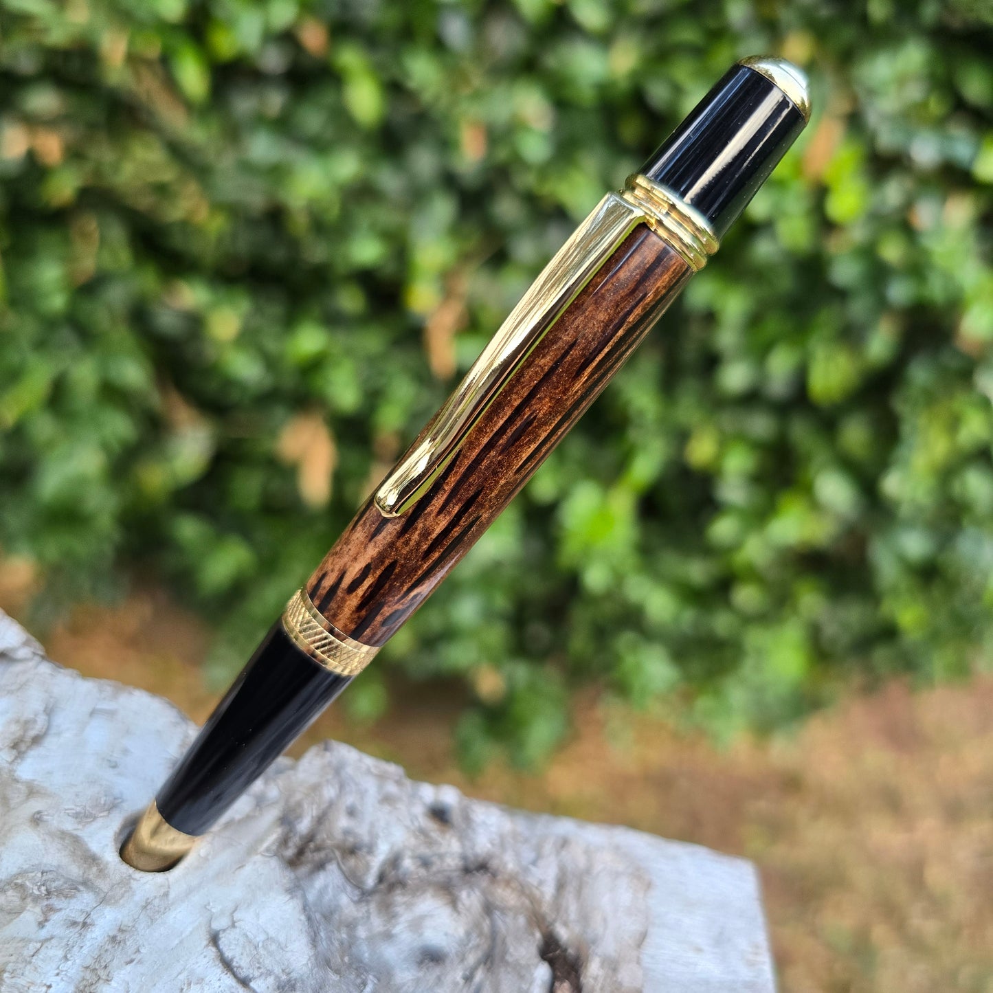 Palmwood Sierra Style Twist Pen with Black/Gold Trim