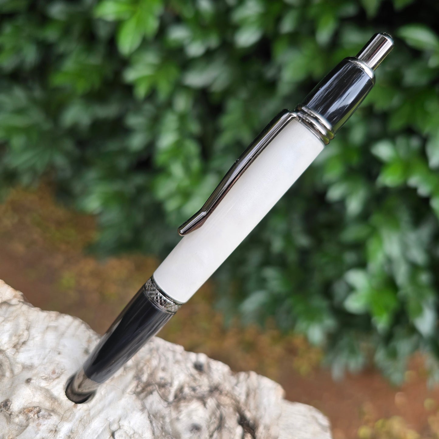 White Acrylic Sierra Click Style Pen with Black/Etched Metal Trim