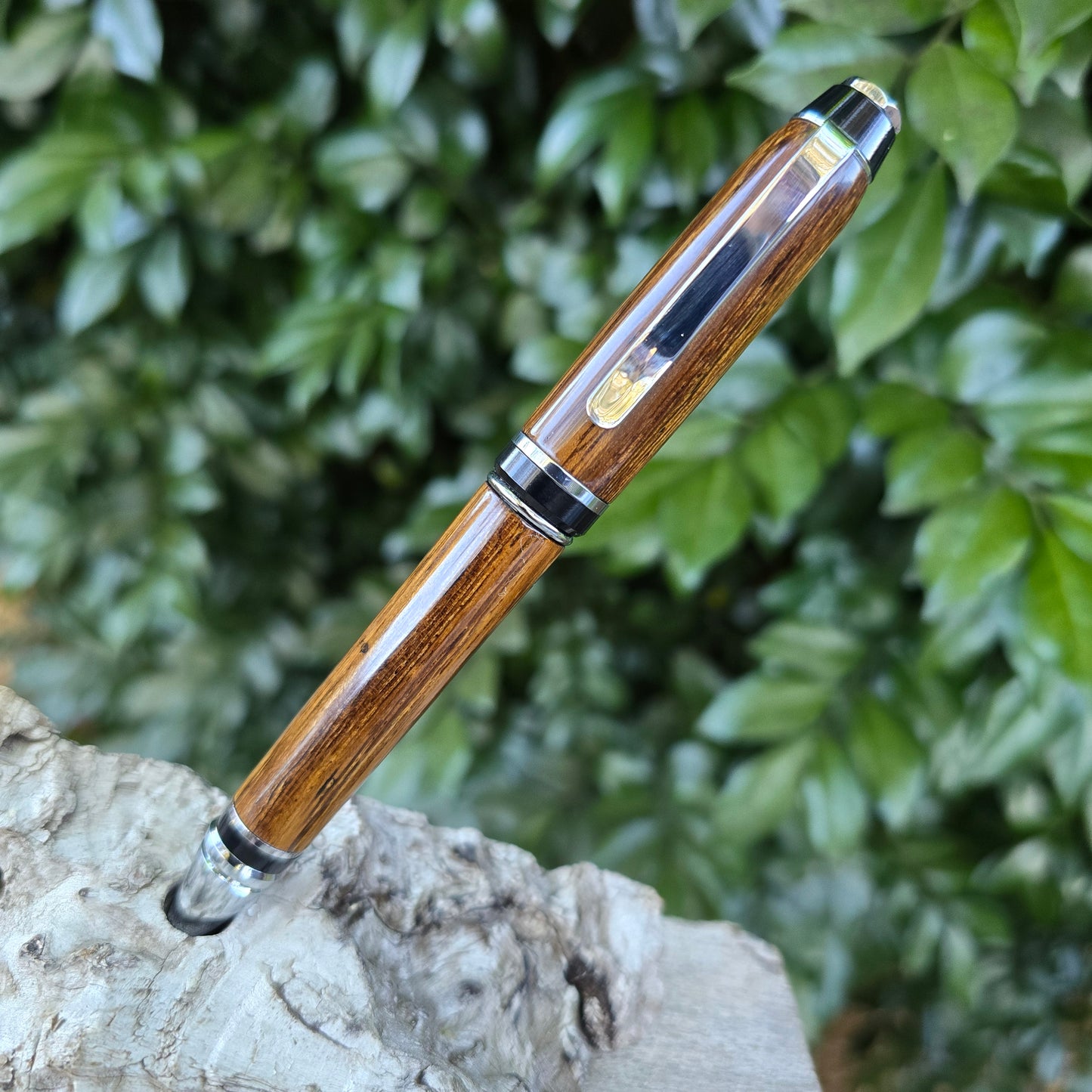 Ovangkol Cuban Twist Style Style Pen with Black/Silver Trim