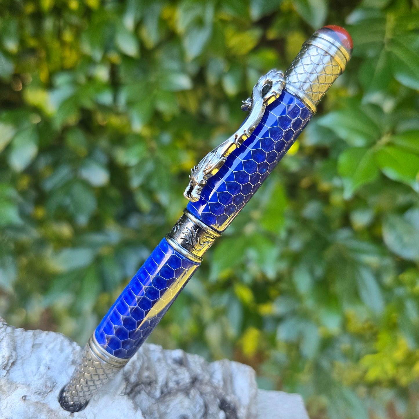 Aluminium Honeycomb Dragon Scale Yingloong Dragon Twist Style Pen with Antique Pewter Trim