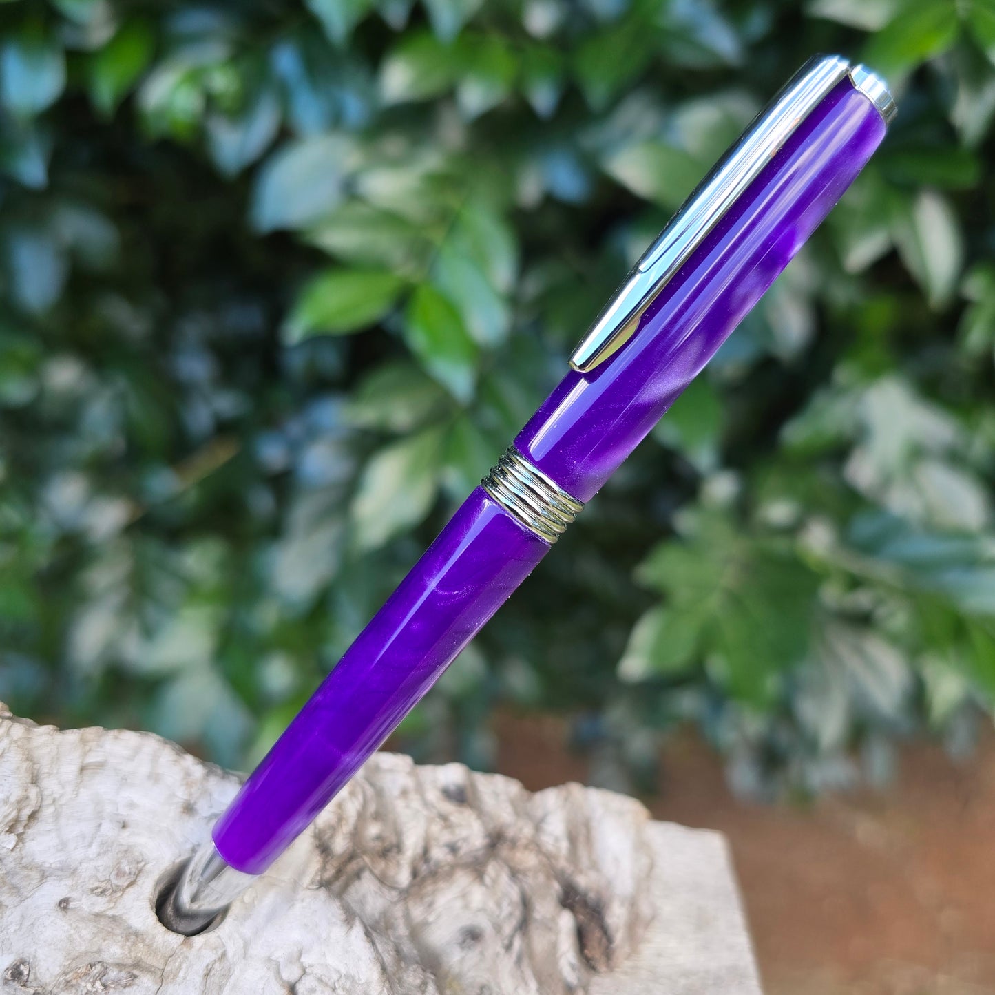 Acrylic Resin Broadline Pen with Silver Trim