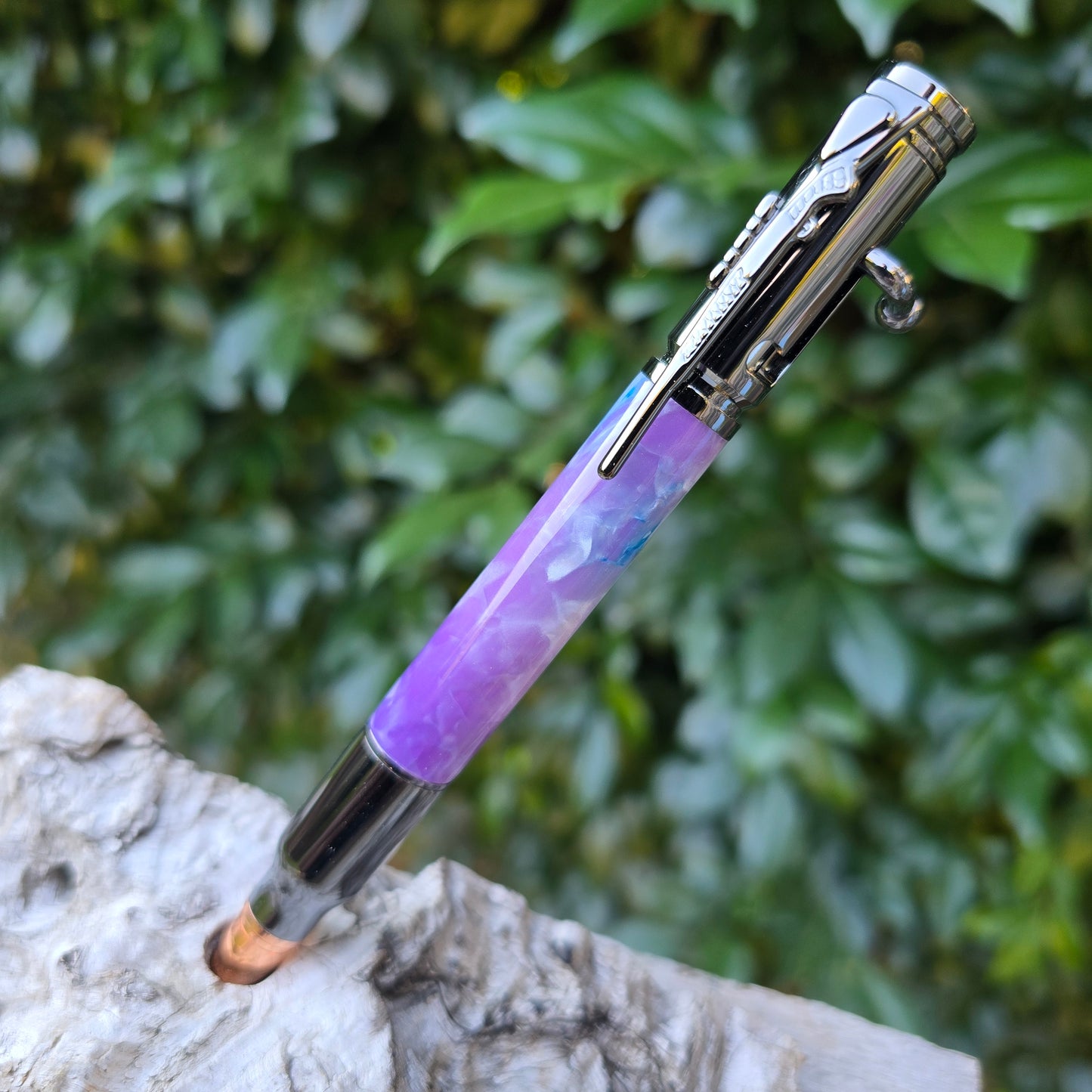 Ice Crush Acrylic Resin Ned Kelly Style Pen