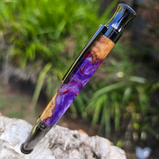 Hybrid Epoxy Samsara Twist Style Pen with Etched Metal Trim