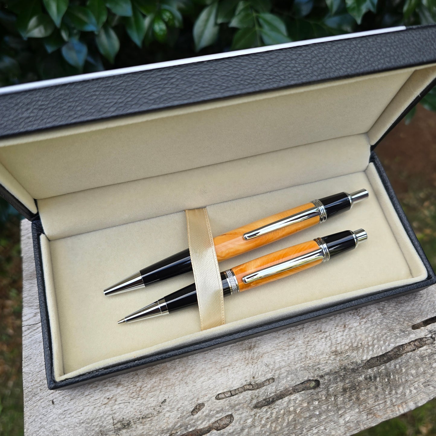 Huon Pine Sierra Click Style Pen & Pencil Set with Black/Silver Trim