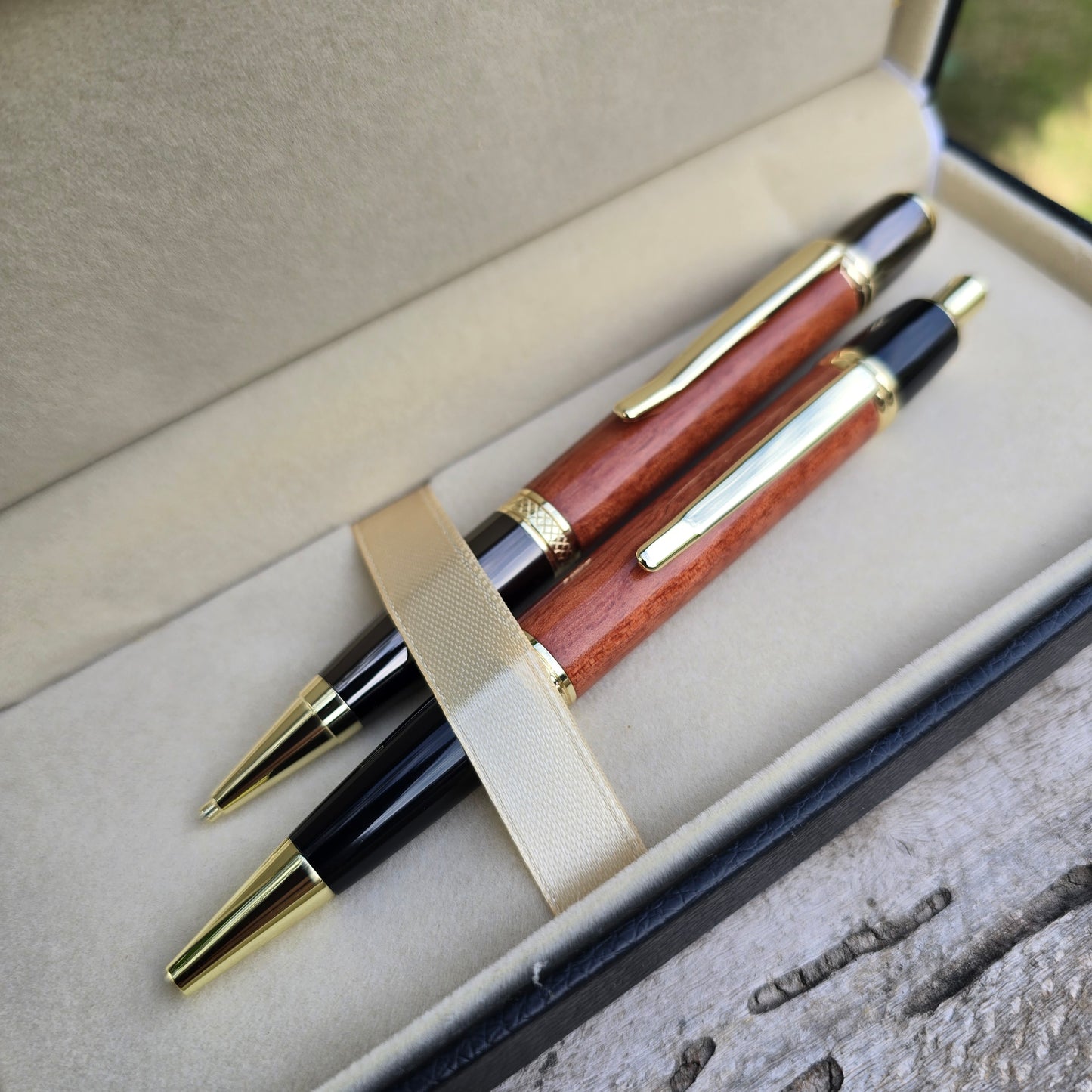 River Red Gum Sierra CLICK Style Pen & TWIST Style Pencil Set with Gold Trim
