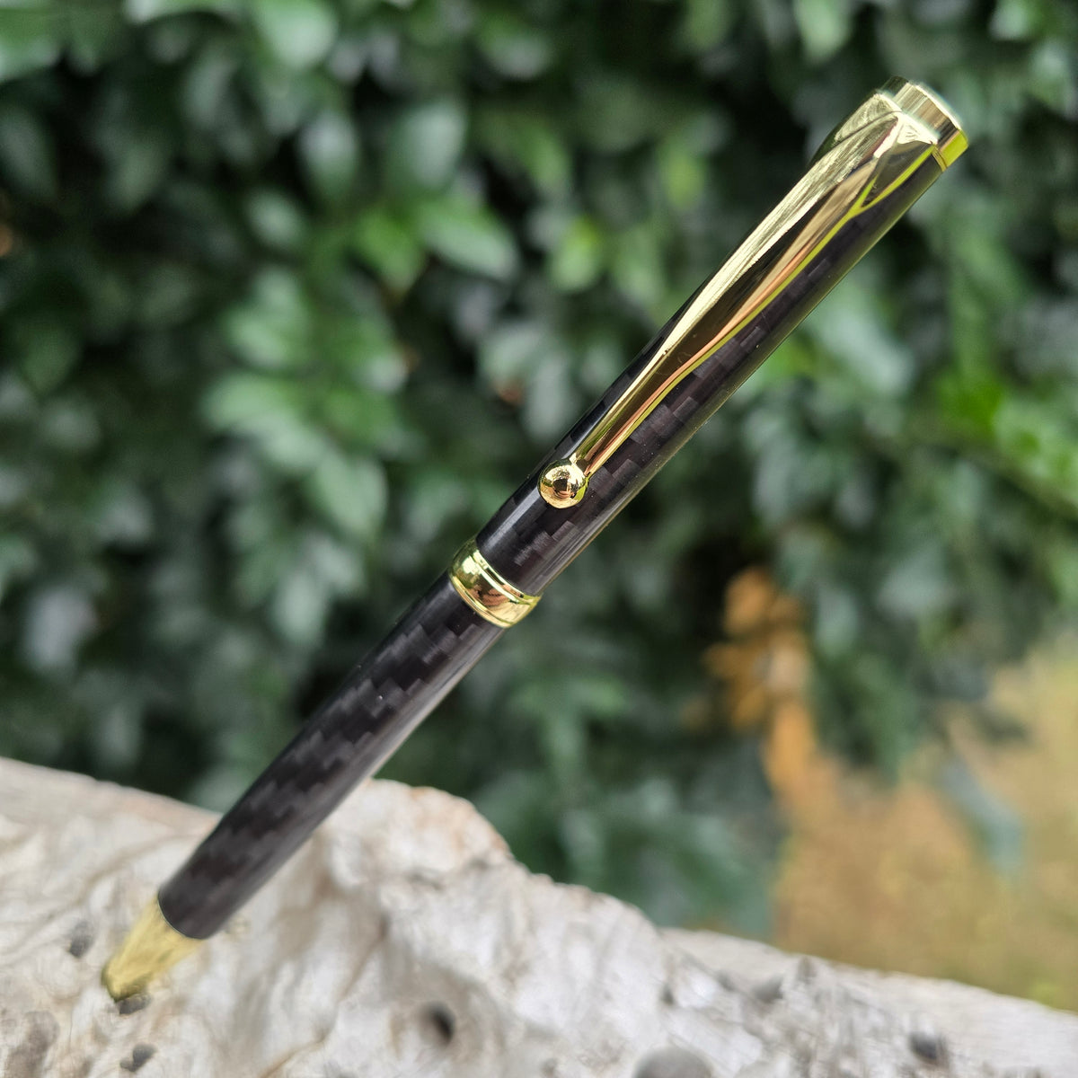 Black Carbon Fiber Slimline Twist Style Pen with Gold Trim